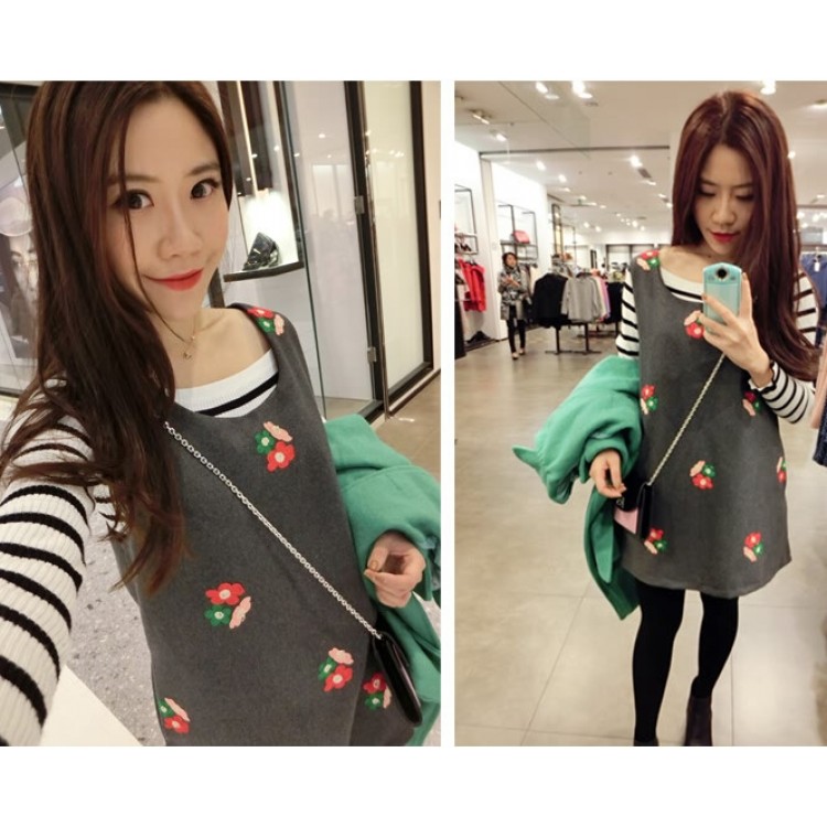 TE8215BL Korean style embroidery flower wool vest dress